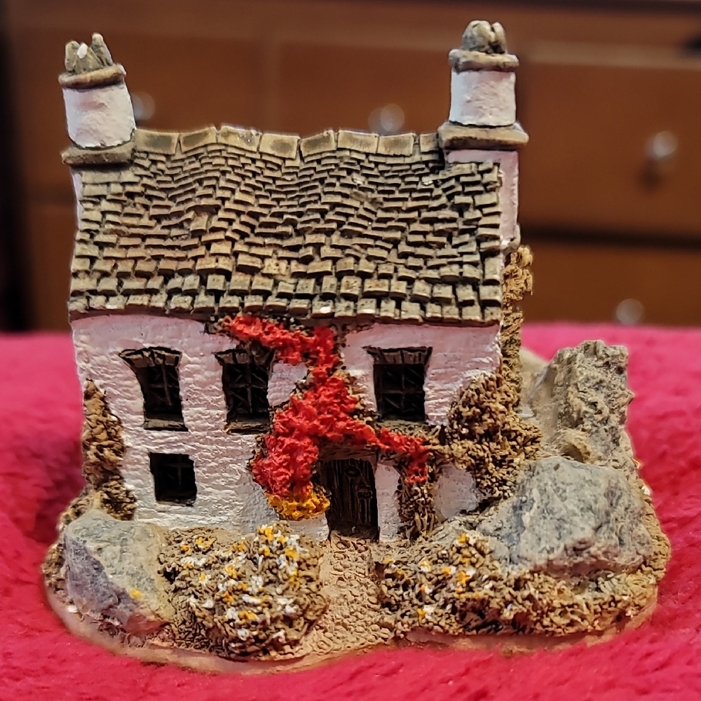 Lilliput Lane - Stoney Beck Cottage Collectibles, 1982 Miniature